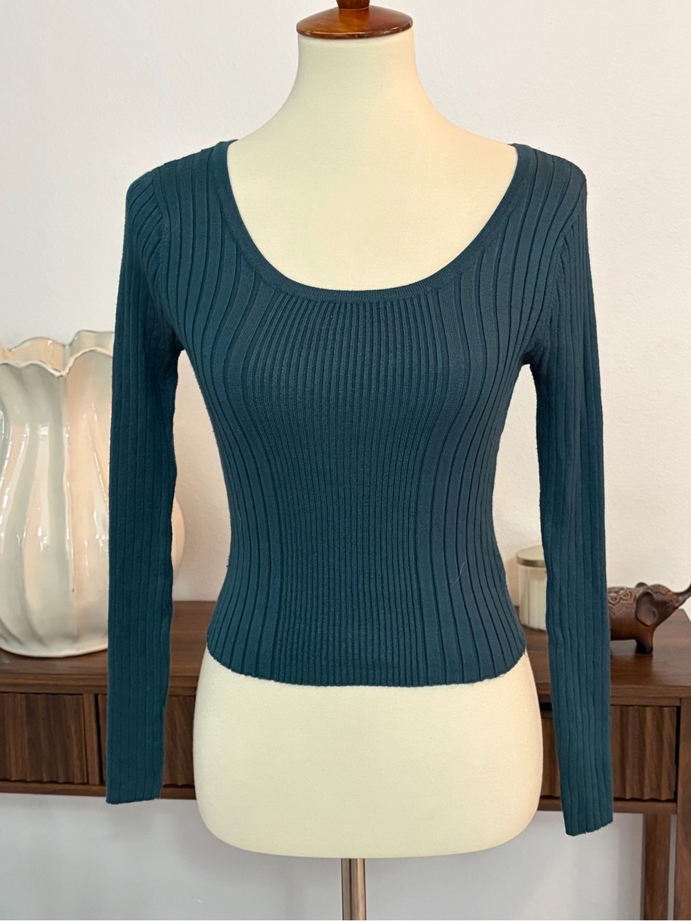 Kendall & Kylie Teal Ribbed Scoopneck Long Sleeve Top‎